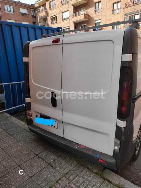 RENAULT Trafic