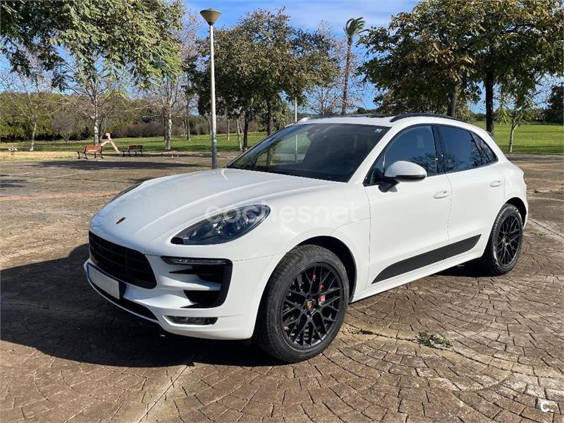 PORSCHE Macan GTS