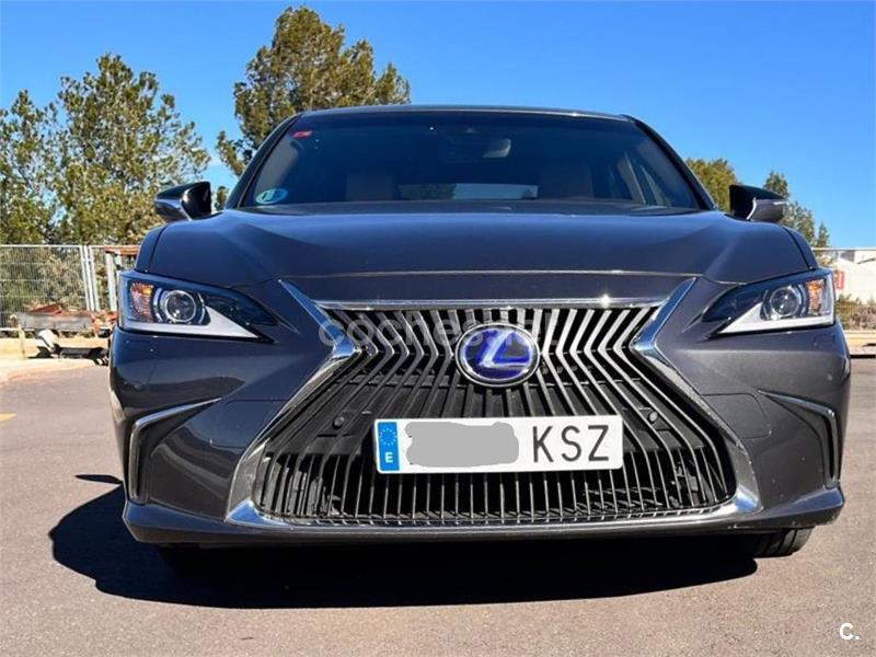 LEXUS ES 2.5 300h Luxury