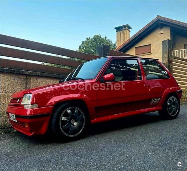 RENAULT R5