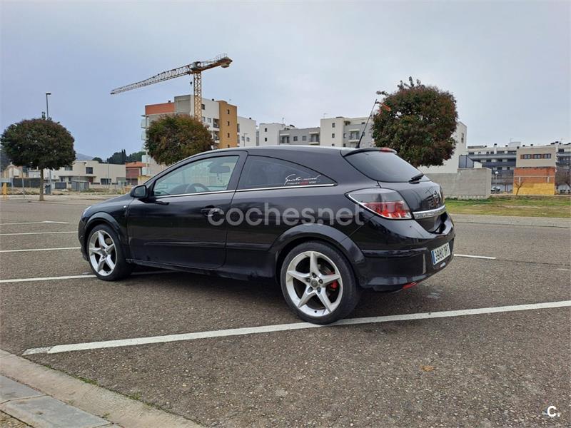 OPEL Astra GTC 1.9 CDTi 150 CV Sport