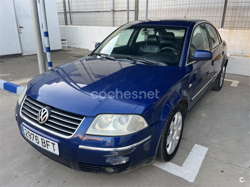 VOLKSWAGEN Passat 1.9 TDI HIGHLINE