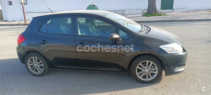 TOYOTA Auris 1.6 VVTi Dual Luna Plus