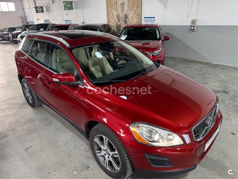 VOLVO XC60 2.4 D5 AWD RDesign Auto