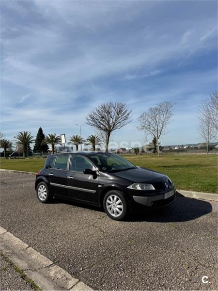 RENAULT Megane