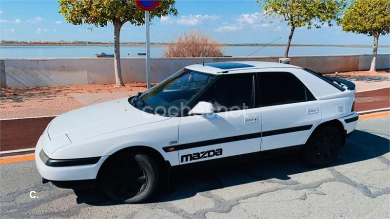 MAZDA 323