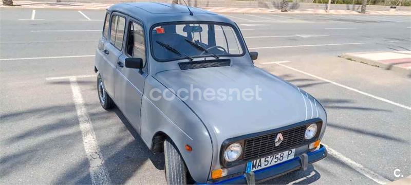 RENAULT R4