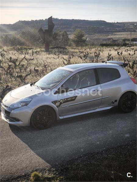 RENAULT Clio Renault Sport 2.0 16v