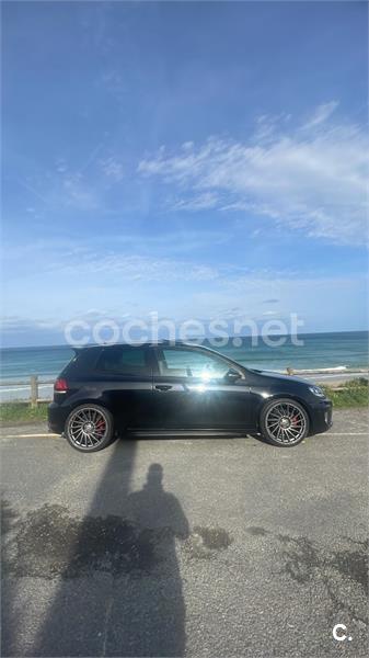 VOLKSWAGEN Golf 2.0 TSI GTI