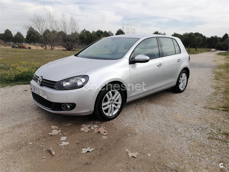 VOLKSWAGEN Golf VI 1.6 TDI DPF DSG Advance