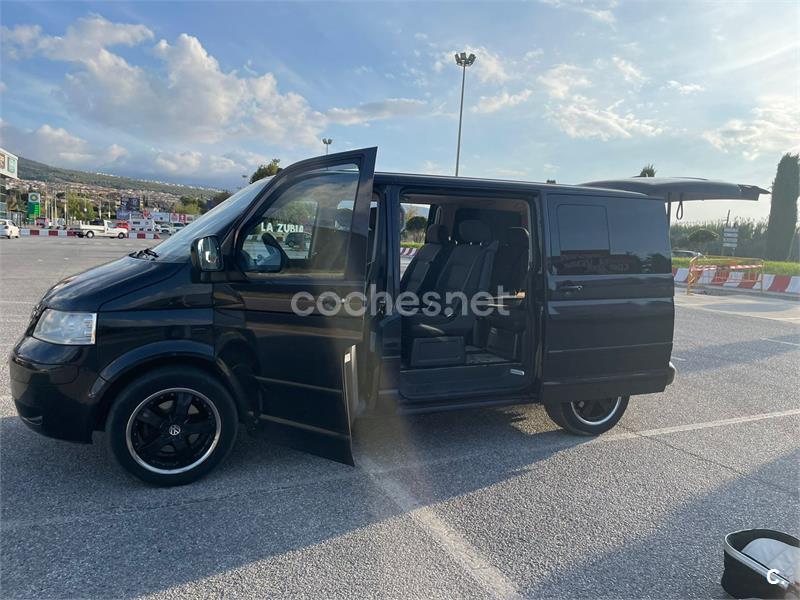 VOLKSWAGEN Multivan 2.5 TDI Highline