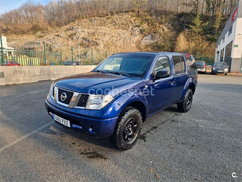 NISSAN Pathfinder 2.5 dCi XE 5 plazas