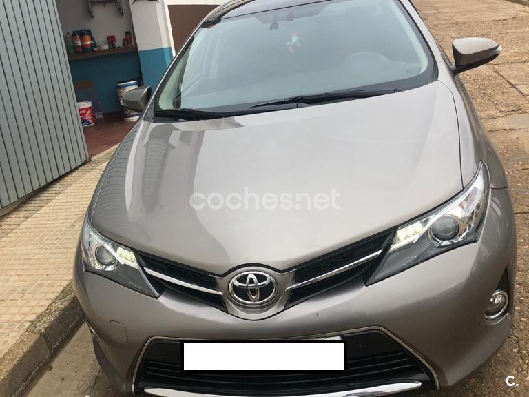 TOYOTA Auris 120D Active