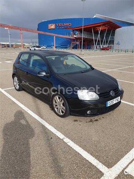 VOLKSWAGEN Golf 1.9 TDI Highline