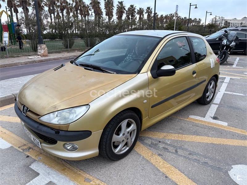 PEUGEOT 206