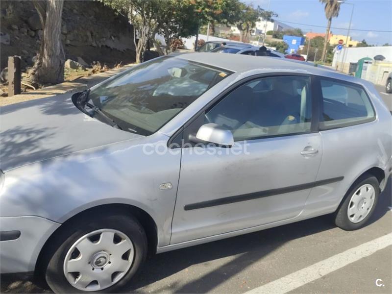 VOLKSWAGEN Polo 1.2 Conceptline