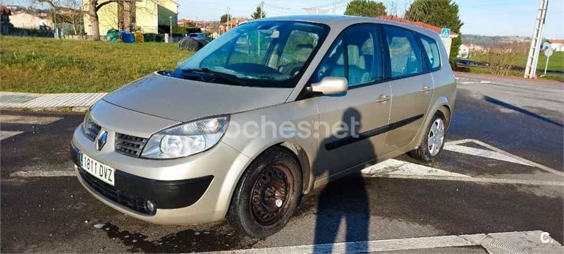 RENAULT Grand Scenic