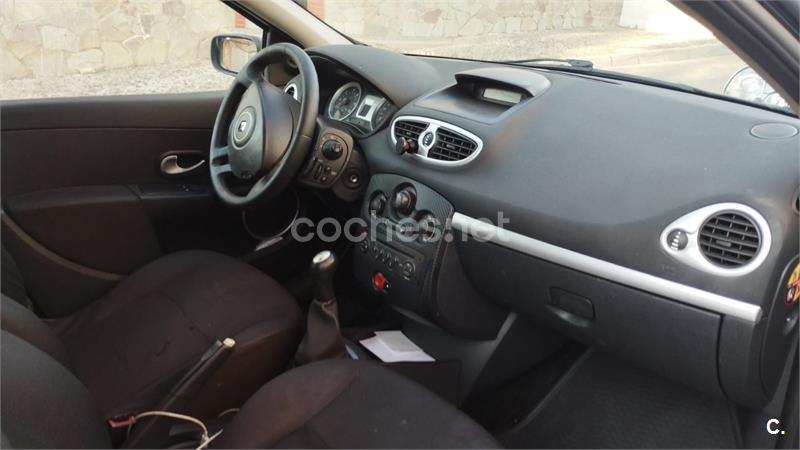 RENAULT Clio Privilege 1.5DCI85