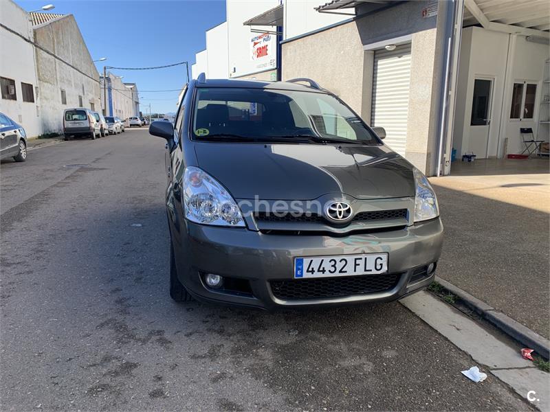 TOYOTA Corolla Verso 2.2 D4D Sport