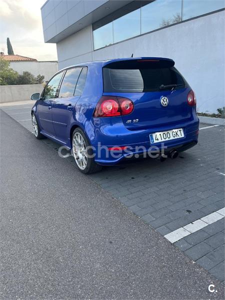 VOLKSWAGEN Golf 3.2 DSG R32 4MOTION