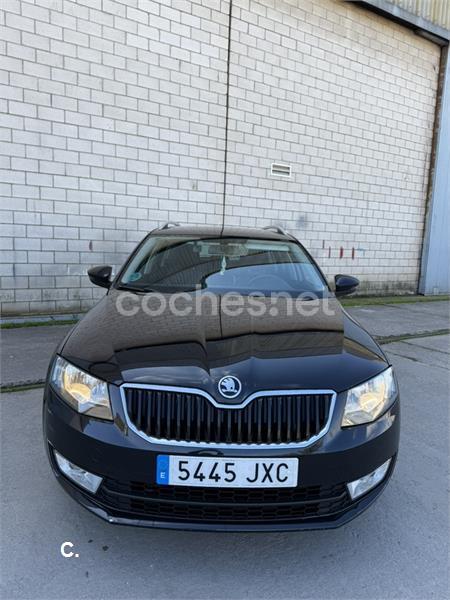 SKODA Octavia Combi 1.6 TDI CR Active