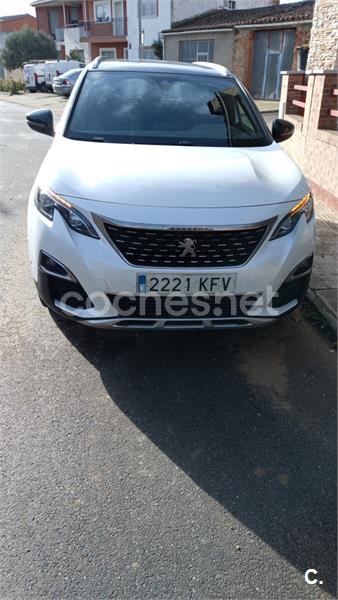 PEUGEOT 5008 GTLine 1.6L BlueHDi SS