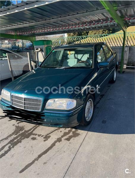 MERCEDES-BENZ Clase C