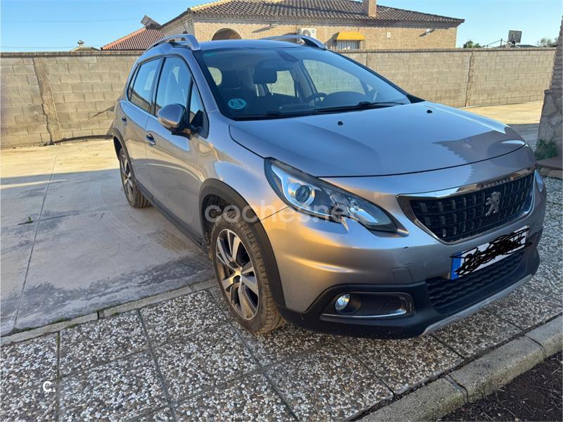 PEUGEOT 2008 Allure BlueHDi 100 SS