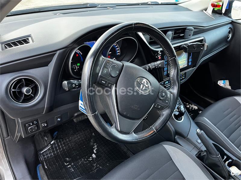 TOYOTA Auris 1.8 140H Hybrid Active