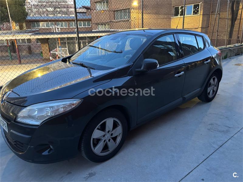 RENAULT Mégane Dynamique 1.5dCi105 eco2