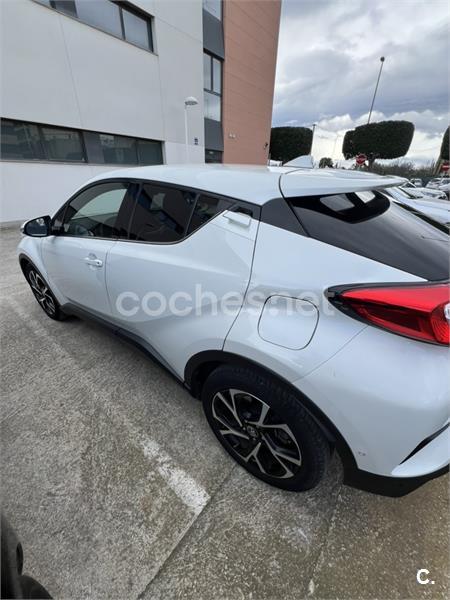 TOYOTA CHR 1.8 Active Hybrid 140