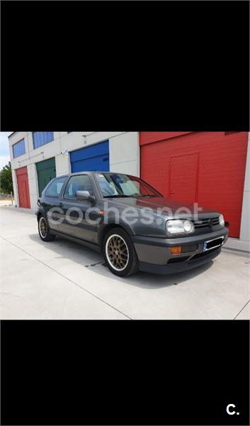 VOLKSWAGEN Golf 2.0 GTI EDITION