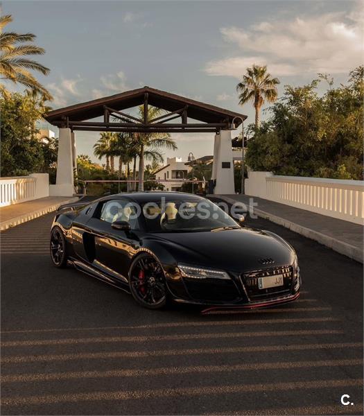 AUDI R8 5.2 FSI plus quattro S tronic