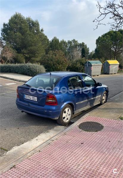 OPEL Astra 1.6 16v Edition