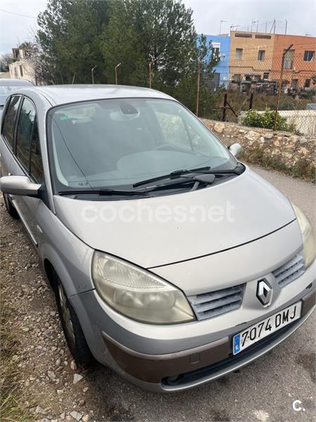 RENAULT Scenic CONFORT DYNAMIQUE 1.9DCI