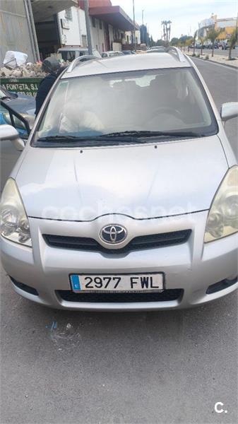 TOYOTA Corolla Verso