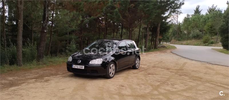 VOLKSWAGEN Golf 1.9 TDI Highline