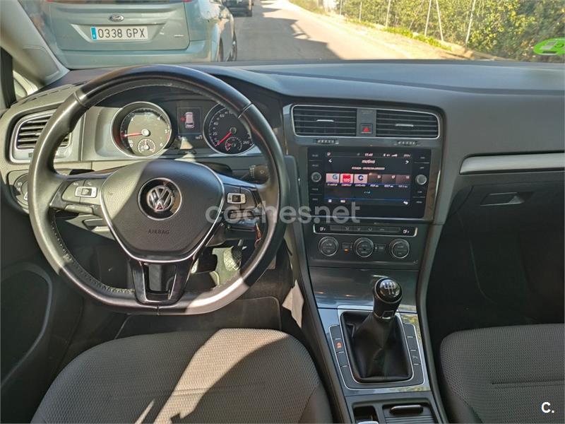 VOLKSWAGEN Golf Business 1.6 TDI Variant
