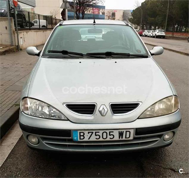 RENAULT Megane