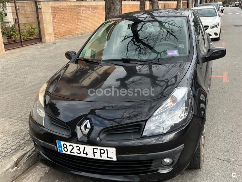 RENAULT Clio Dynamique 1.6 16v