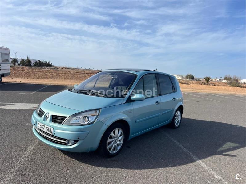 RENAULT Scenic