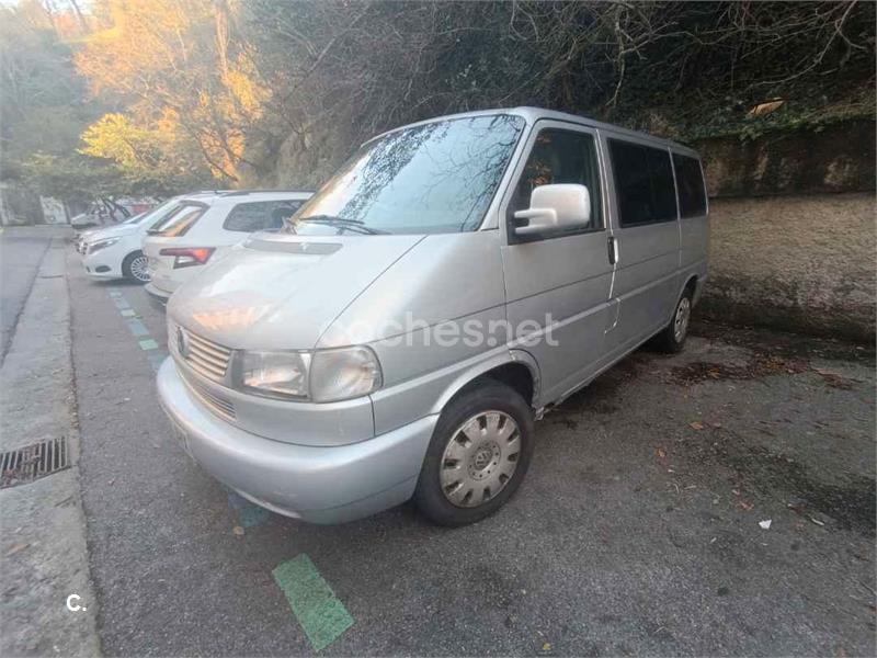 VOLKSWAGEN Multivan