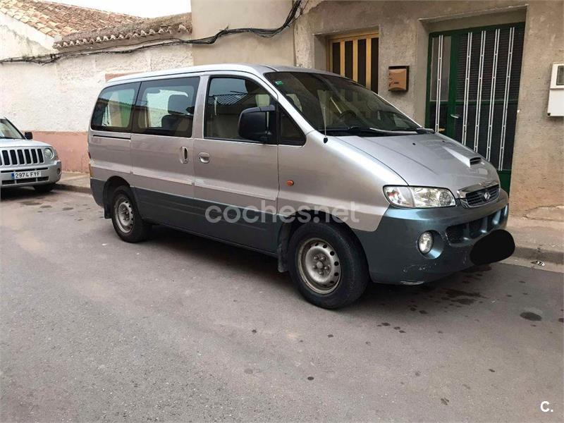 HYUNDAI H1