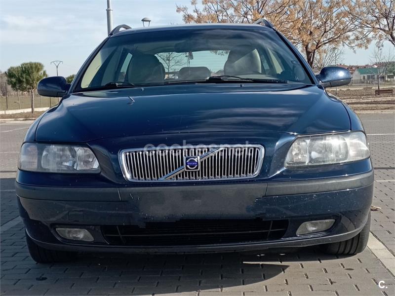 VOLVO V70 2.5D OPTIMA