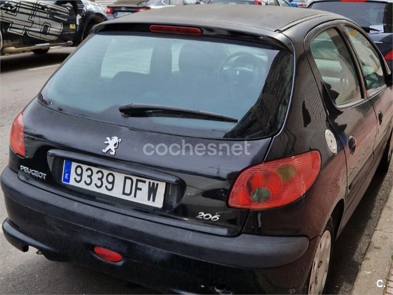 PEUGEOT 206 1.4 75 XLine