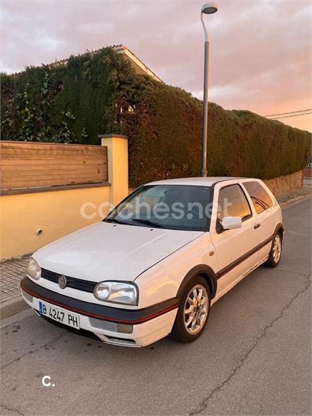 VOLKSWAGEN Golf 2.0 GTI