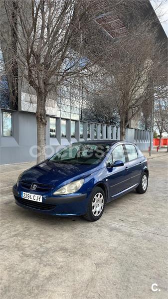 PEUGEOT 307