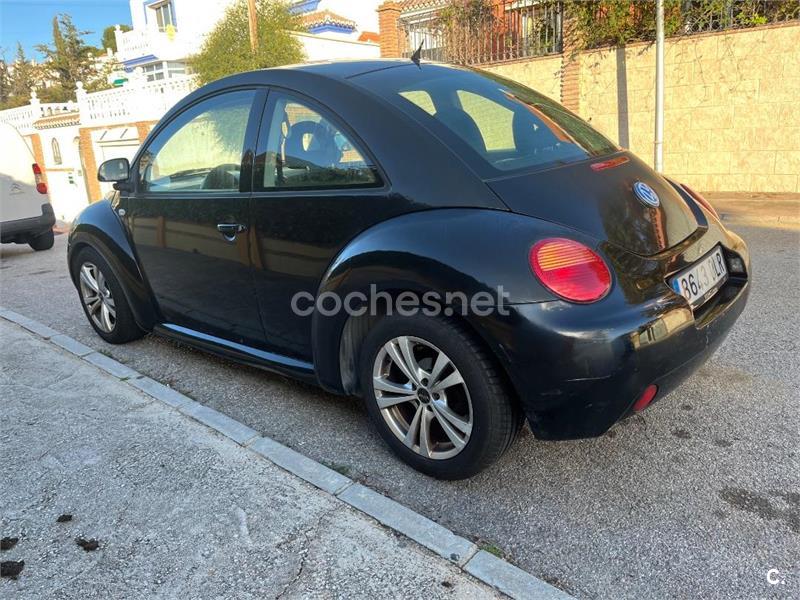 VOLKSWAGEN New Beetle