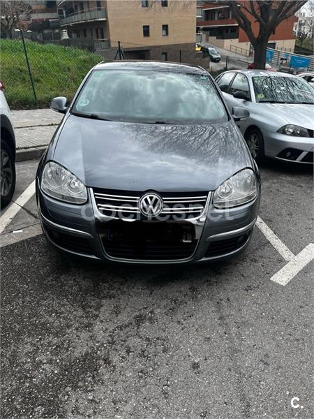 VOLKSWAGEN Jetta 1.9 TDi Trendline