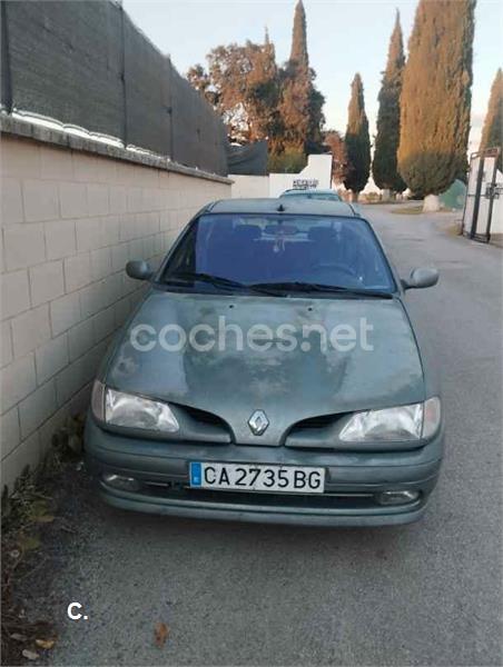 RENAULT Megane